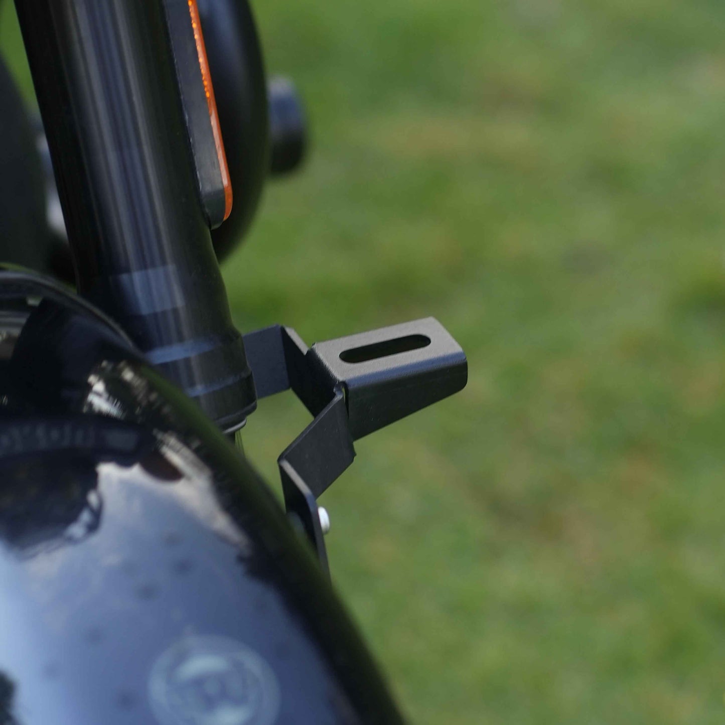Staffa di Montaggio Fari LED per la Royal Enfield SHOT GUN 650