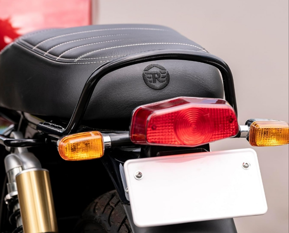 Royal Enfield 1990472 Schwarzer Deluxe-Touring-Doppelsitz für Interceptor 650