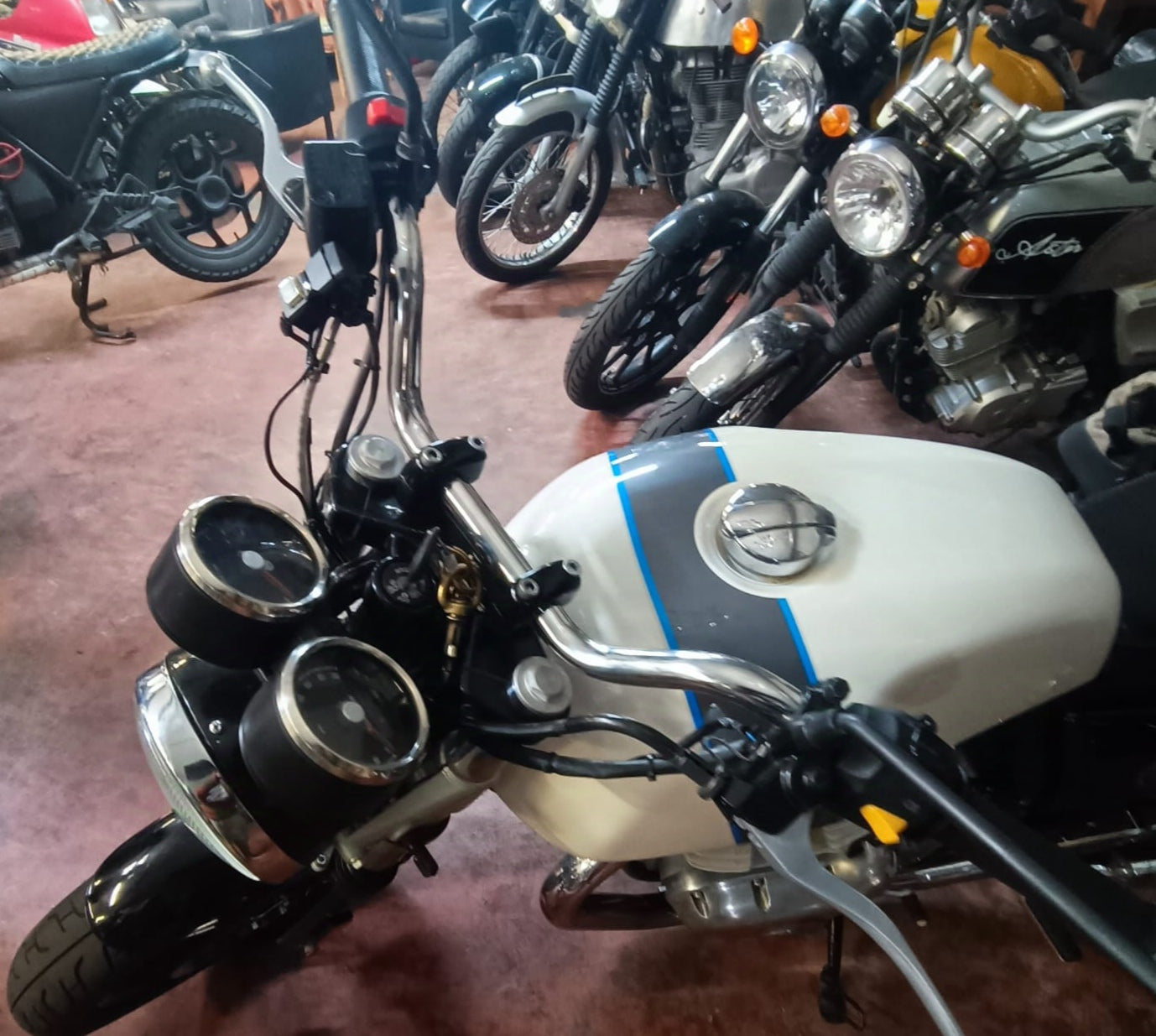Kompletter GT-Lenkerumbausatz für Interceptor 650