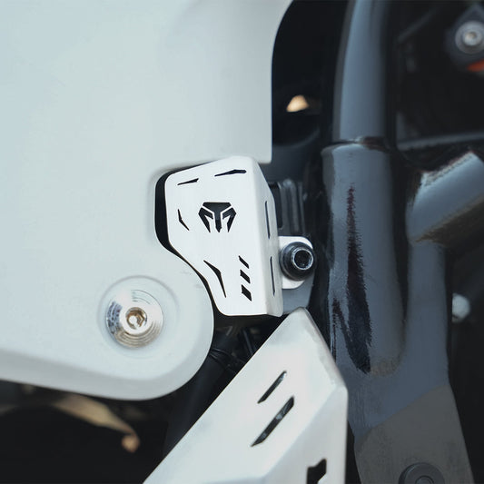 Protezione pompa liquidi freno KTM Adventure 390 2025-X- MOTO TORQUE