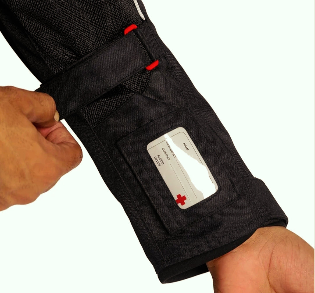 ROYAL ENFIELD EXPLORER V4 PRO JKT - CE approved - BLACK