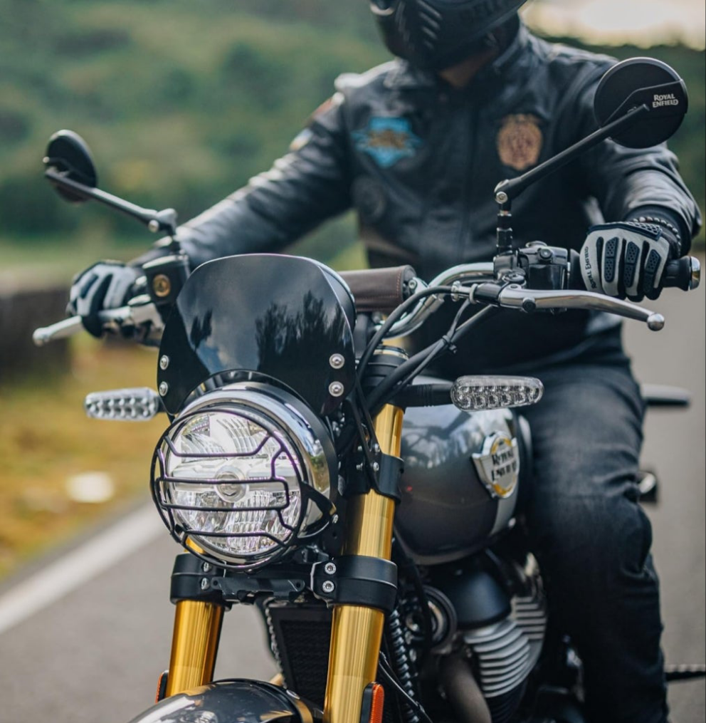 BEAR_650_199530_WINDSHILED_CUPOLINO
ROYAL ENFIELD ACCESSORIES.