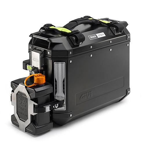 Supporto Rimovibile GIVI in Acciaio Inox per Tanica TAN01 su Valigie Trekker Outback