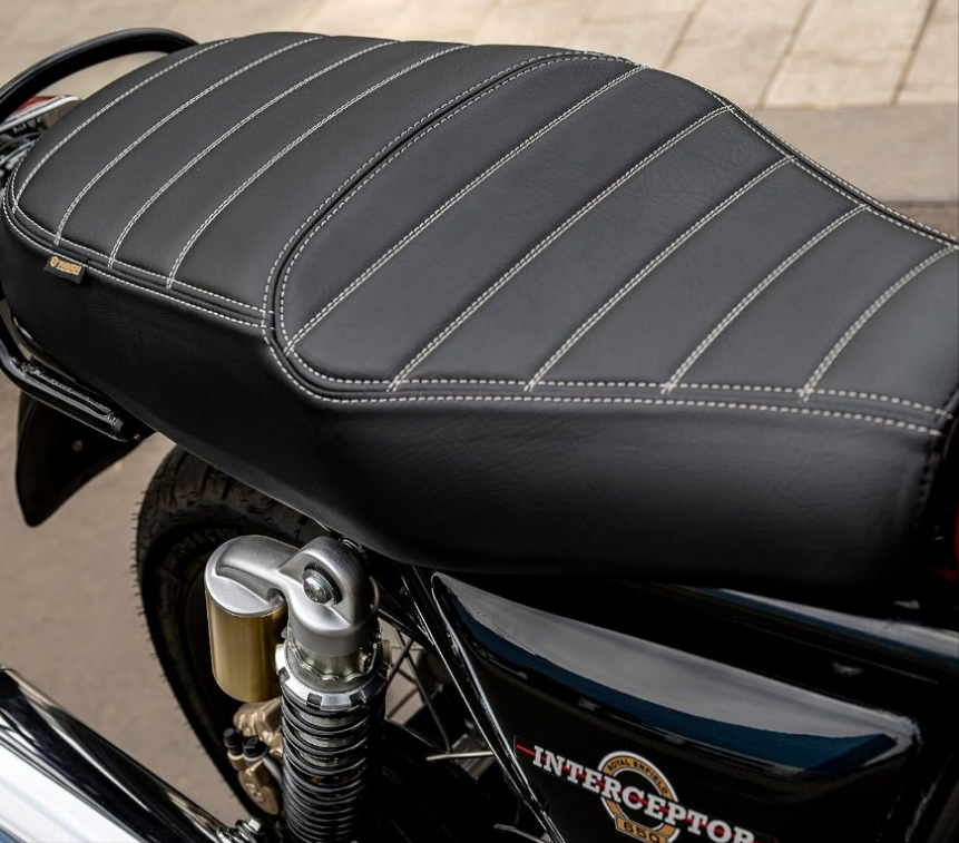 Royal Enfield 1990472 Black Deluxe Touring Dual Seat for Interceptor 650