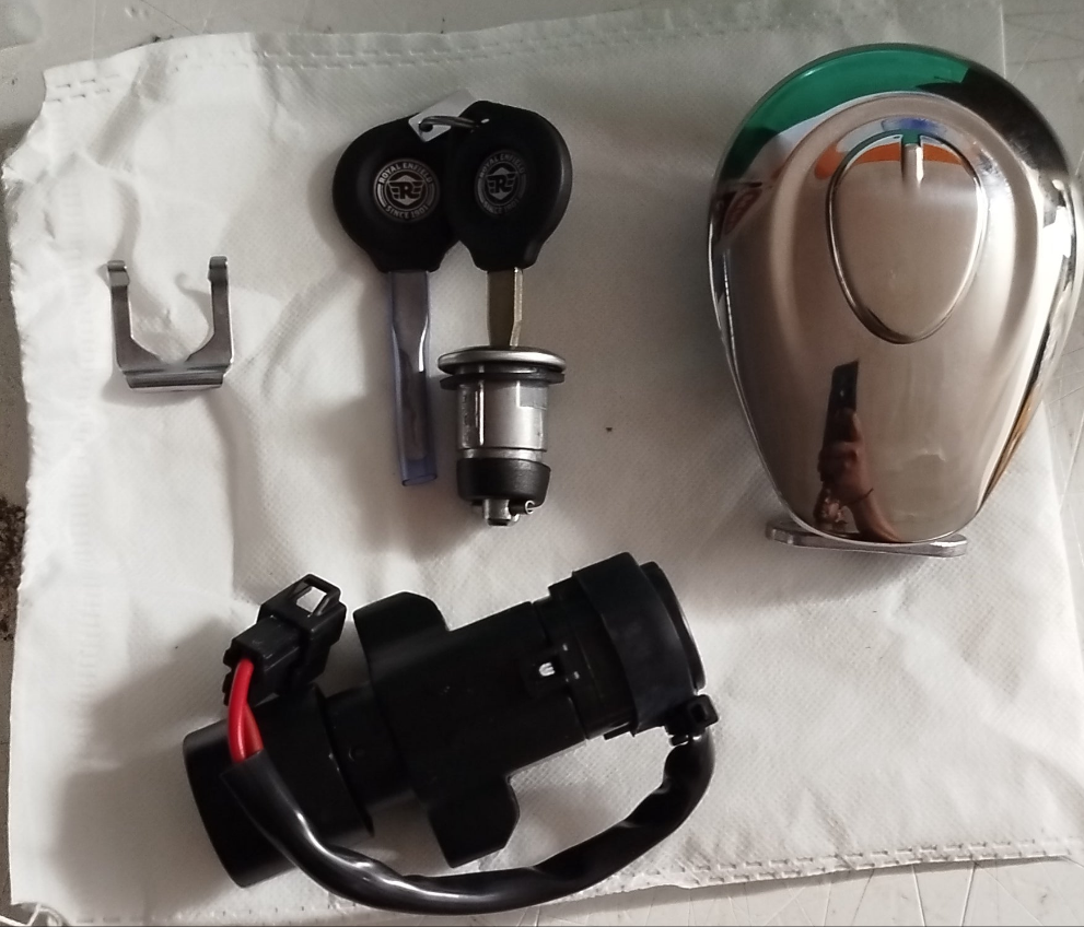 Ignition Switch Kit with Keys for Royal Enfield HUNTER 350-RAP00025/C