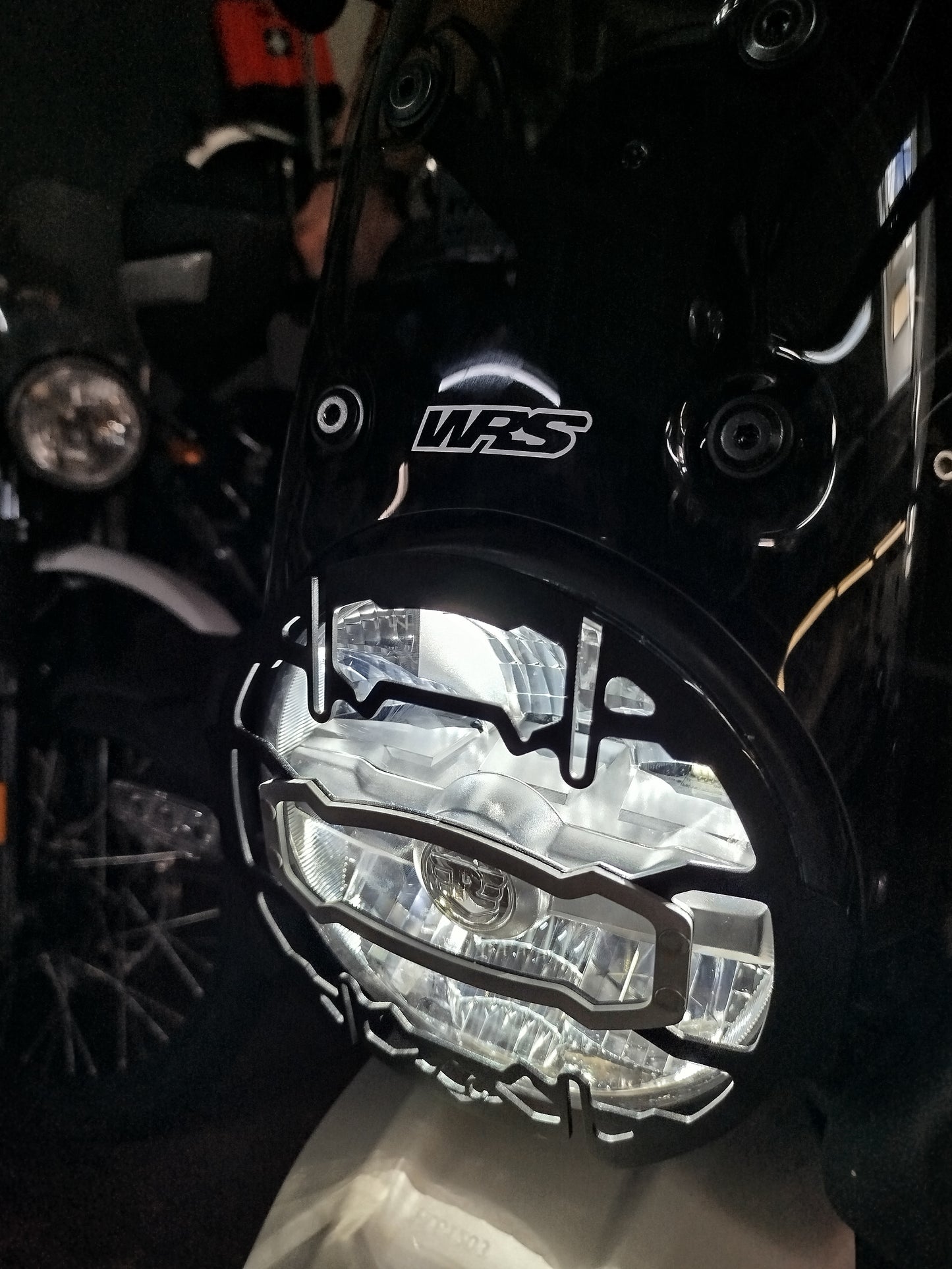 Griglia Faro COSMIC ARGENTO E NERO- Royal Enfield  Himalayan 450cc