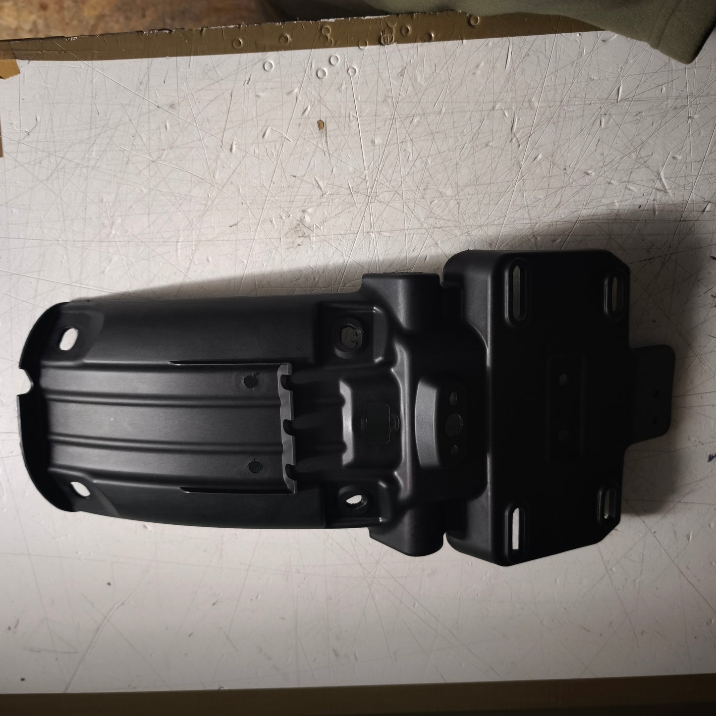 Royal Enfield Meteor 350 "Porta targa posteriori" Nero -RAQ00125/C