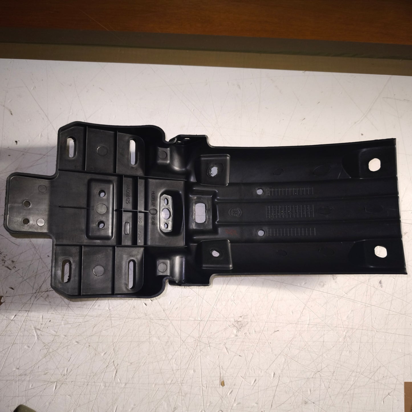 Royal Enfield Meteor 350 "Porta targa posteriori" Nero -RAQ00125/C